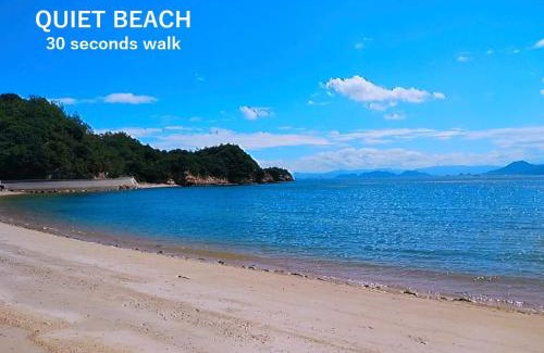 Miyanoura Apartment | O K n a o s h i m a p r i v e