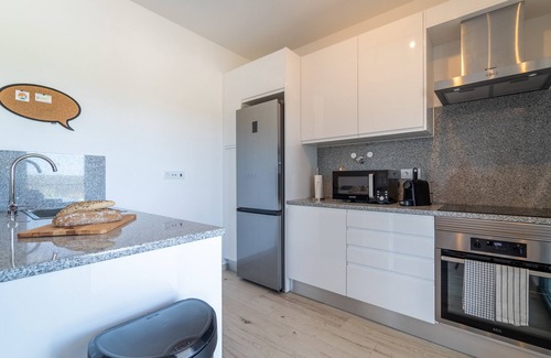 Espartal Apartment | O MAÇARICO - Walking distance to Monte Clerigo and Amoreira beaches