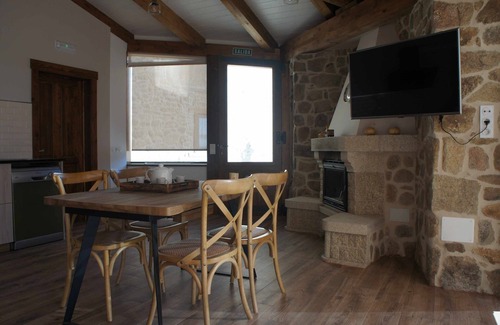 Bolmente Apartment | O Muiño - Ferrador House (Ribeira Sacra)