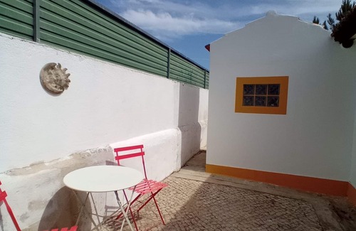 Sao Simao House | O Mundo da Lua - Galinheiro