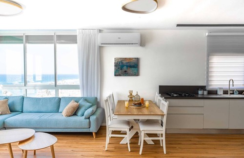 Bat Yam Apartment | O&O Group - Amazing Seaview 3 BR Apartment
