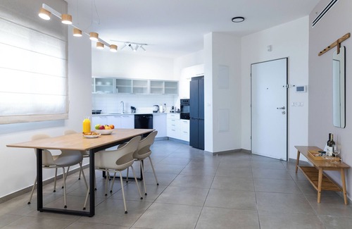 Rishon LeTsiyon Apartment | O&O Group - SeaFront Luxurious 3 BR Apartment