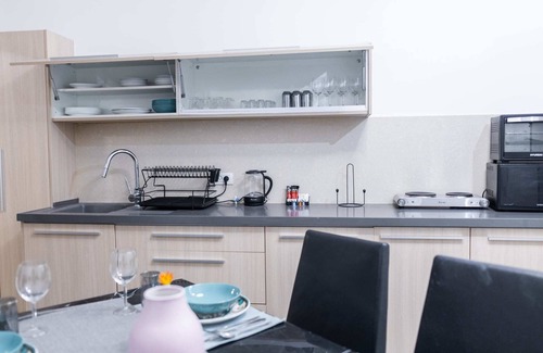 Rishon LeTsiyon Apartment | O&O Group-The SeaGate Estate Suites-BasementSuite2
