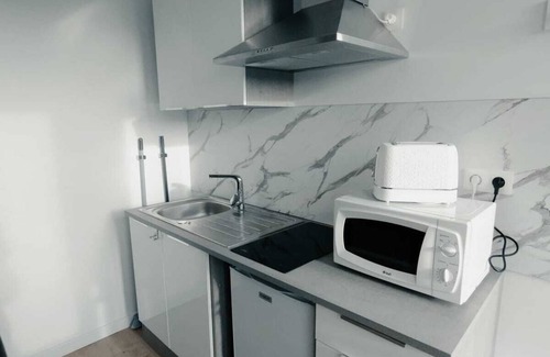 Sable-sur-Sarthe Apartment | O'zen - Studio Lumineux et Calme Avec Jardin