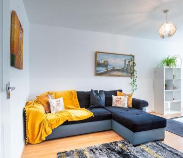 Plaistow Apartment | O2 and Excel - Spacious 1 BR Apt Canning town - Perfect for Business Extended Stays