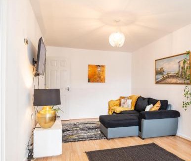 Plaistow Apartment | O2 and Excel - Spacious 1 BR Apt Canning town - Perfect for Business Extended Stays