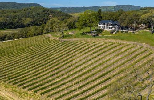Templeton House | Oak and Vine Vineyard Estate