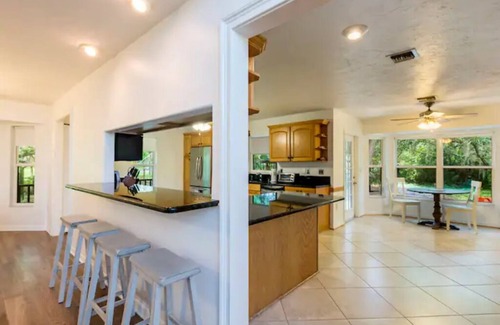 Laurel House | OAK BAHAY.