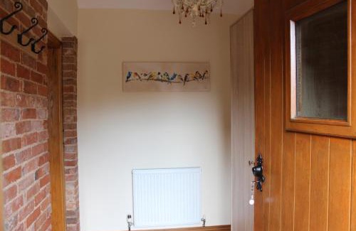Tamworth Apartment | Oak Barn