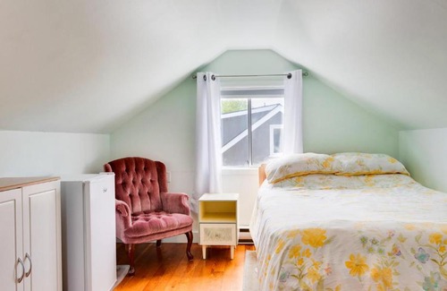 Oak Bay House | Oak Bay Hampshire Home