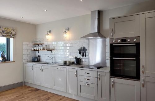 Frampton House | Oak Cottage