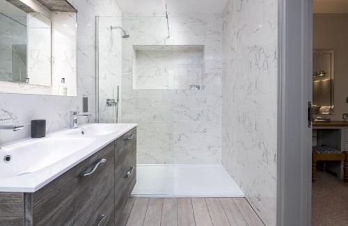 Frampton House | Oak Cottage