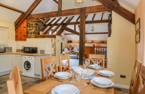 South Molton House | OAK COTTAGE, pet friendly, character holiday cottage in North Molton