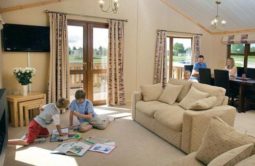Palgrave Resort | Oak Farm Lodges