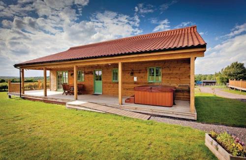 Palgrave Resort | Oak Farm Lodges