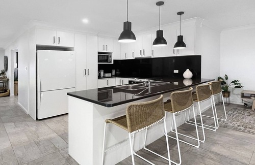 Oak Flats House | Oak Flats Escape - Pet Friendly