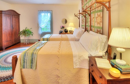 South Boston Bed & Breakfast | Oak Grove Bed and Breakfast