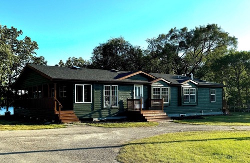 Battle Lake Cabin | Oak Grove Cabin