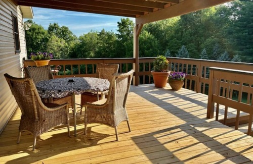 Dellroy House | Oak Haven Retreat