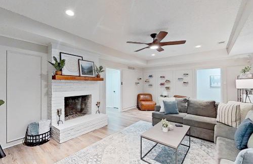 Grand Prairie House | Oak Haven