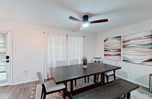 Grand Prairie House | Oak Haven