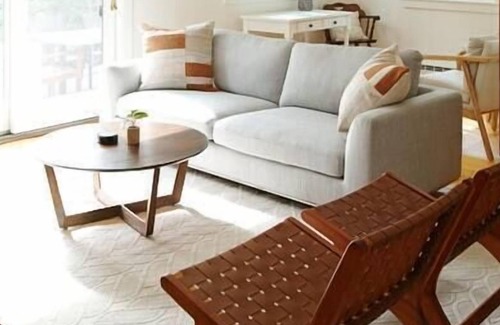 New Marlborough House | Oak Hill House w/ Hot Tub by Evergreen Home