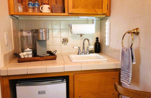 Julian Apartment | Oak Hill Inn, a cozy botique hotel only a 5min stroll to the heart of Julian!