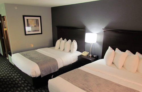 Canton Hotel | Oak Hill Inn & Suites