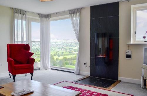Llanychan House | Oak House