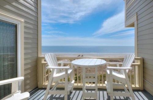 Caswell Beach House | Oak Island Beach Villa 202-Atlantic Breeze