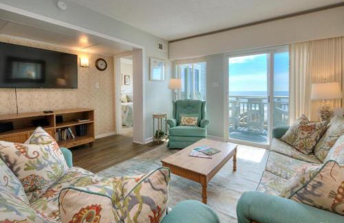 Caswell Beach House | Oak Island Beach Villa 202-Atlantic Breeze