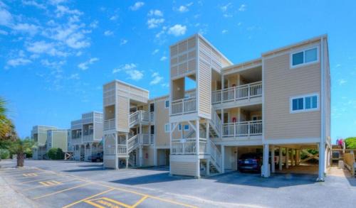 Caswell Beach House | Oak Island Beach Villa 308 Sandy Groves