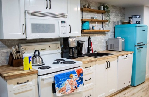 Manitoba Apartment | Oak lake Beach Glamping, Golf, Beach basement apartment