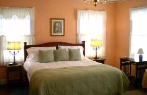 Hartsville Bed & Breakfast | Oak Manor Inn