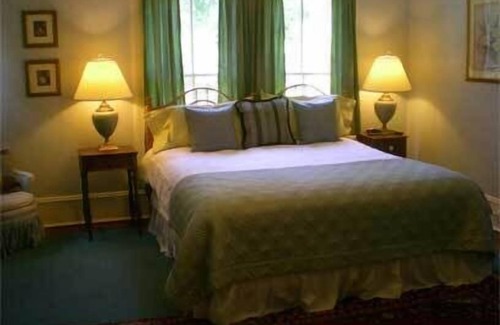 Hartsville Bed & Breakfast | Oak Manor Inn