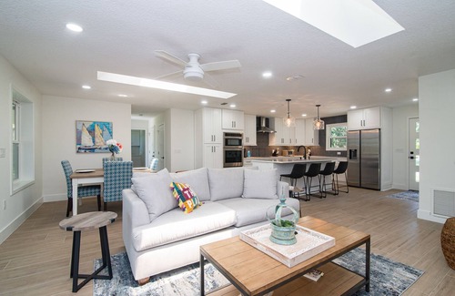 Atlantic Beach House | Oak on Water.