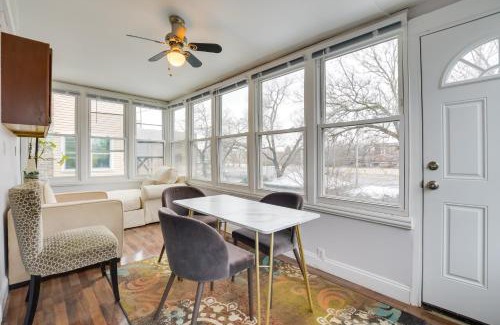 Oak Park Apartment | Oak Park Apartment, 10 Mi to Downtown Chicago!