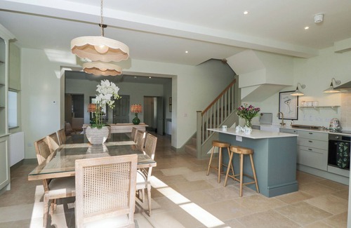 Elcot Cottage | OAK, pet friendly, with pool in Kintbury