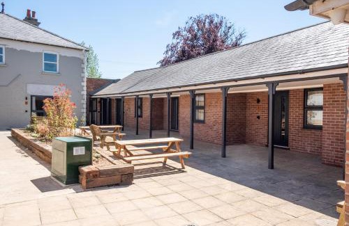 Pettistree Apartment | Oak - Three Tuns Apartments, Pettistree, Wickham Market - by Aldeburgh Coastal Cottages