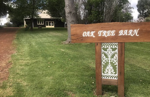 Bridgetown Cottage | Oak Tree Barn - Quiet Luxury Getaway