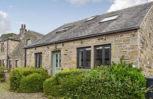 Fence House | Oak Tree Cottage