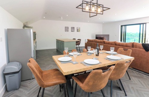 Frizington Cottage | OAK TREE COTTAGE, pet friendly, with a garden in Frizington