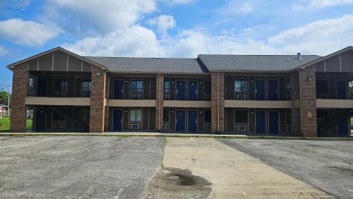 Irvine Hotel | Oak Tree Inn