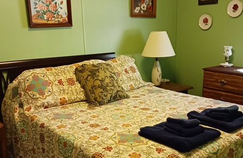 Stewart House | Oak View Cabin, Stewart, Tn., Very Remote, Big Screened In Back Porch!