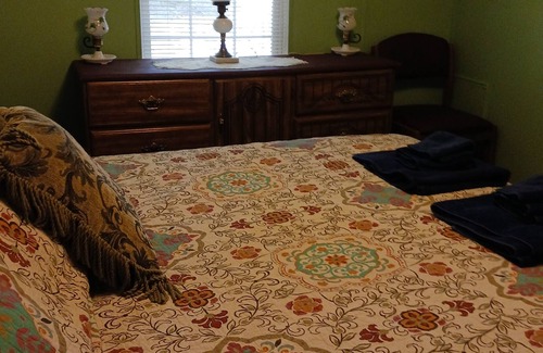 Stewart House | Oak View Cabin, Stewart, Tn., Very Remote, Big Screened In Back Porch!