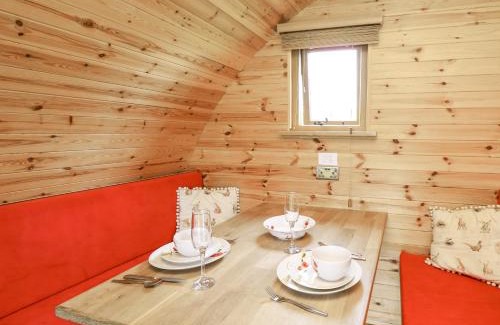 Llanddeusant House | Oak View