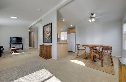 Oak View House | Oak View Home - Close to Beaches & Trails!