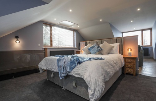 Martlesham Heath Cabin | Oak View Lodge | Suffolk | Private Parking | Wifi