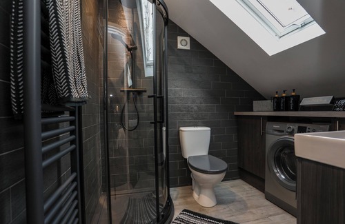 Martlesham Heath Cabin | Oak View Lodge | Suffolk | Private Parking | Wifi