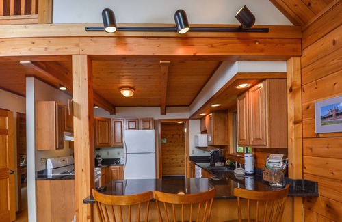 Swanton House | Oak View Ridge | Impressive Home, Tranquil Setting